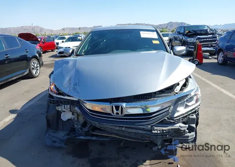 2016 Honda Accord Sport z USA, uszkodzony, nr VIN 1HGCR2F5XGA128169